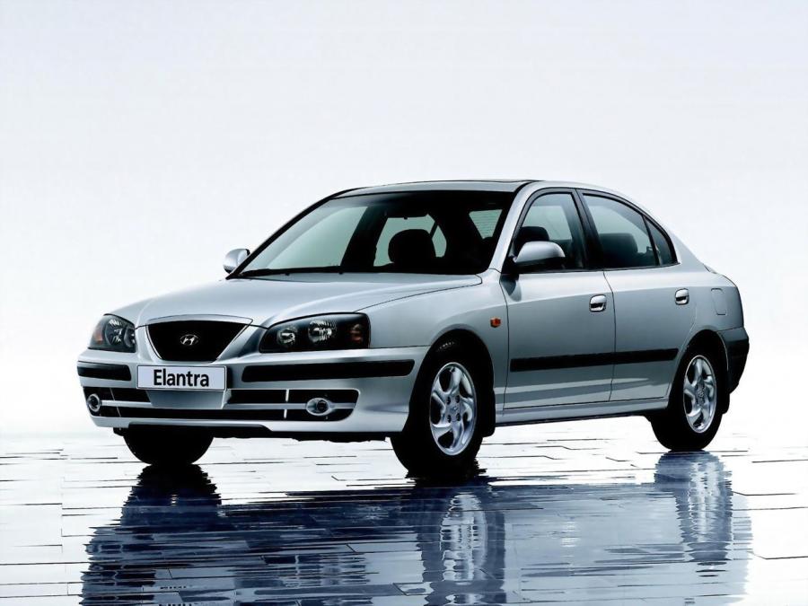  Hyundai Elantra Sedan 2003 года  (фото 7 из 15)